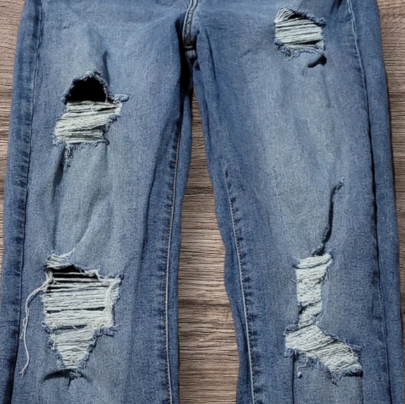 WOMAN'S FOREVER 21 DENIM JEANS - Picture 4 of 8